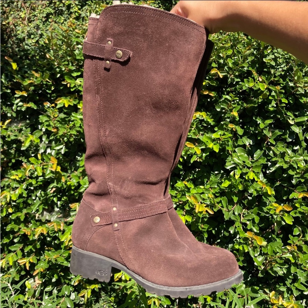 UGG chocolate brown Boots Size 8